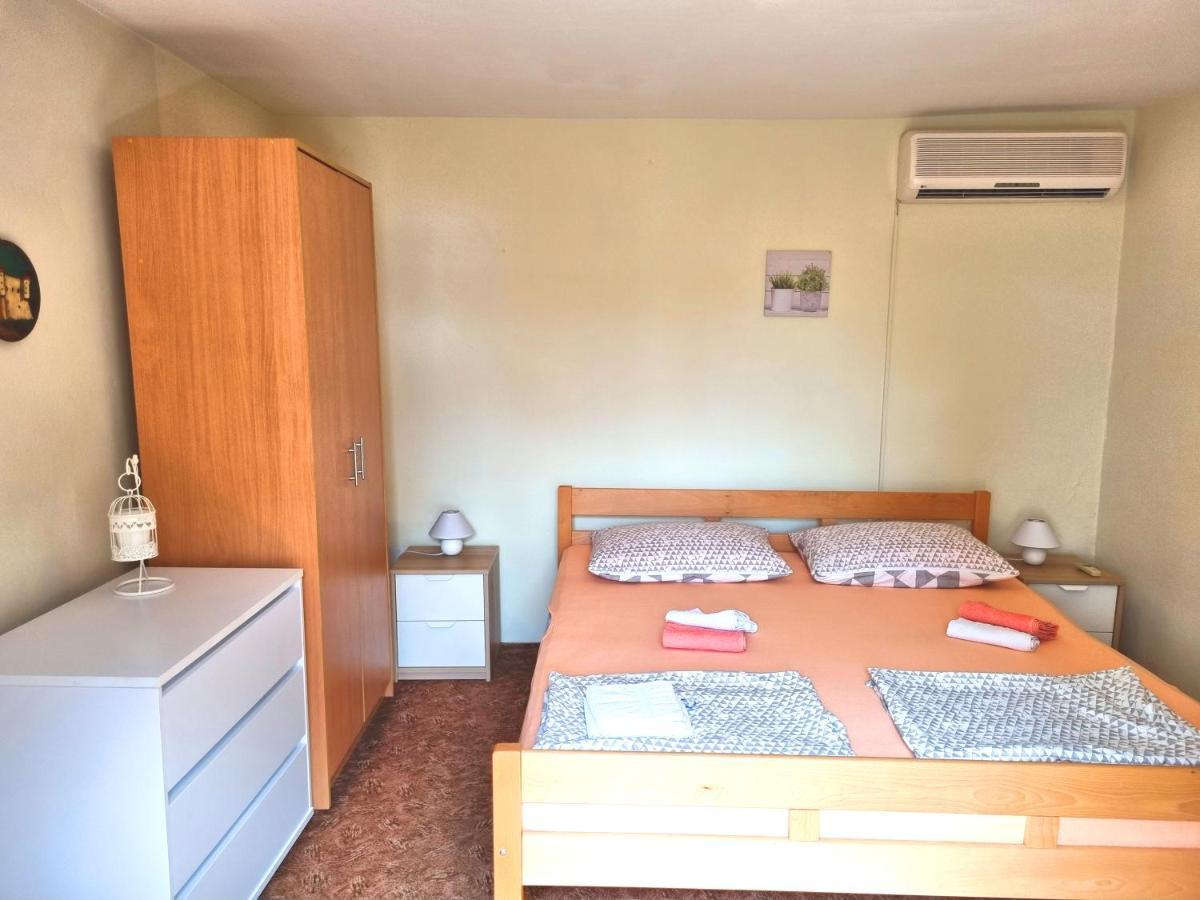 House Lopica Villa Senj  Ngoại thất bức ảnh